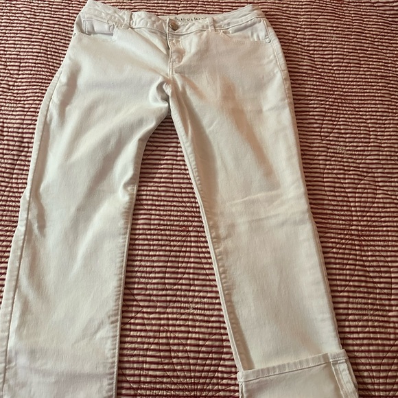 Vera Wang White Ankle Cropped Jeans - Picture 5 of 8